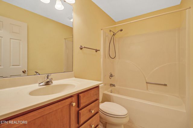 564 Cumberland View Drive, Crossville, TN 38571