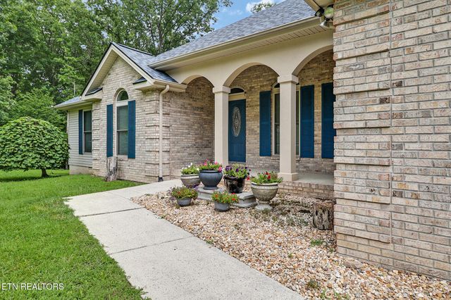 564 Cumberland View Drive, Crossville, TN 38571