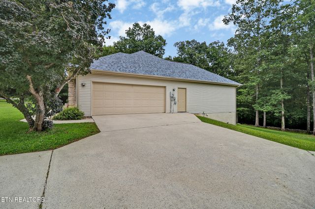 564 Cumberland View Drive, Crossville, TN 38571