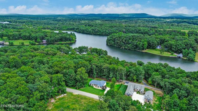 564 Cumberland View Drive, Crossville, TN 38571