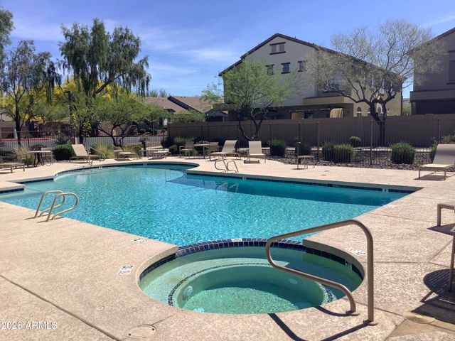 2725 E Mine Creek Road 2192, Phoenix, AZ 85024