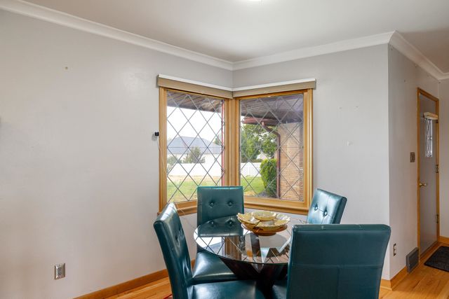 1007 S Barker Rd, Greenacres, WA 99016