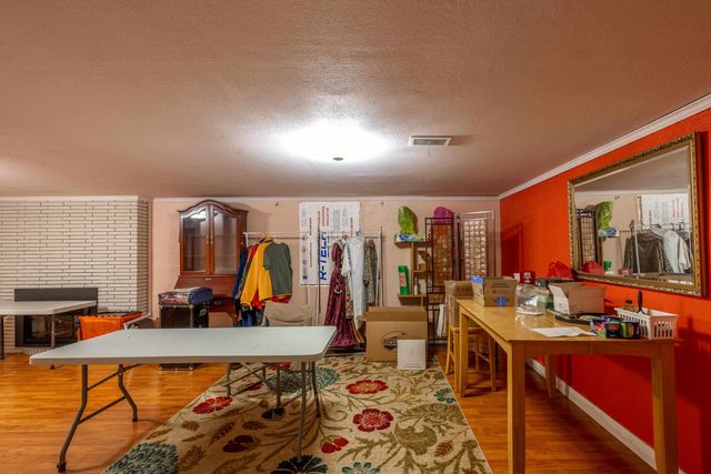 1007 S Barker Rd, Greenacres, WA 99016
