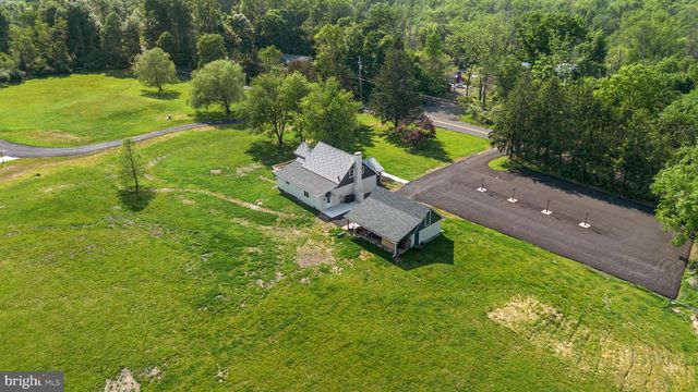 327 GEIGEL HILL RD, Ottsville, PA 18942