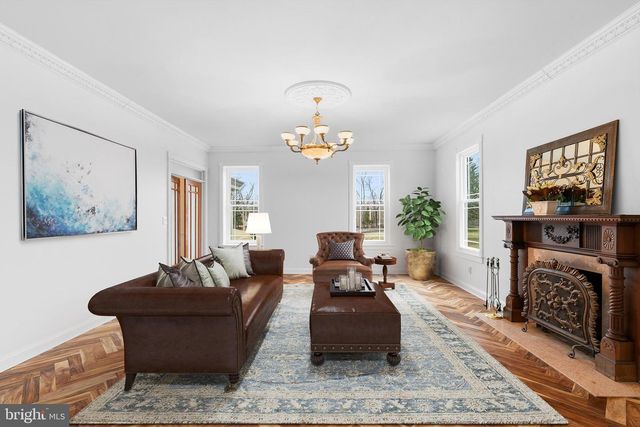 327 GEIGEL HILL RD, Ottsville, PA 18942