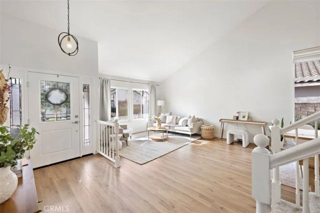 1279 Moss, Upland, CA 91784