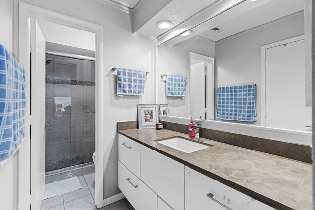 1214 Lake Shore Drive, C, Columbus, OH 43204