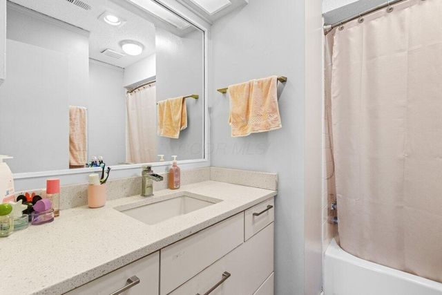 1214 Lake Shore Drive, C, Columbus, OH 43204