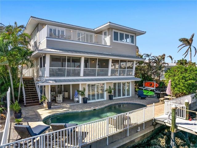 921 Prescott ST, Fort Myers Beach, FL 33931