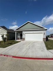 100 Helios DR, Jarrell, TX 76537