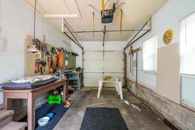 1500 W Edgemoor Dr, El Dorado, KS 67042