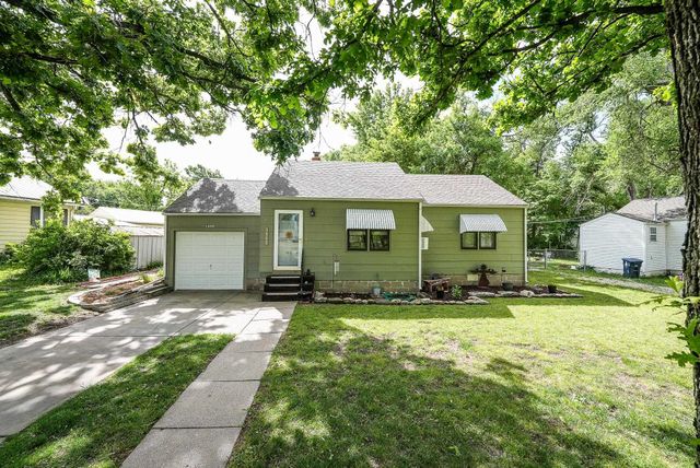 1500 W Edgemoor Dr, El Dorado, KS 67042
