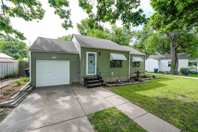 1500 W Edgemoor Dr, El Dorado, KS 67042