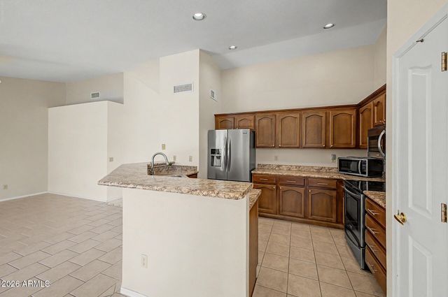 24750 S STONEY PATH Drive, Sun Lakes, AZ 85248