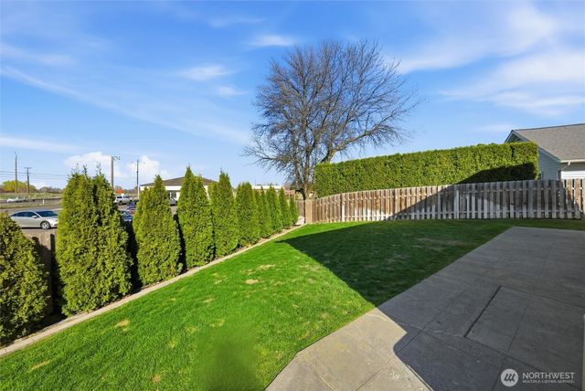 1705 SE Market Street, College Place, WA 99324