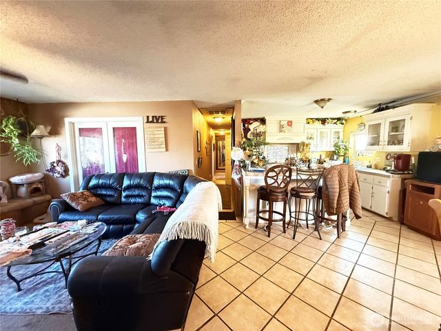 33 Greenacres Road, Riverside, WA 98849