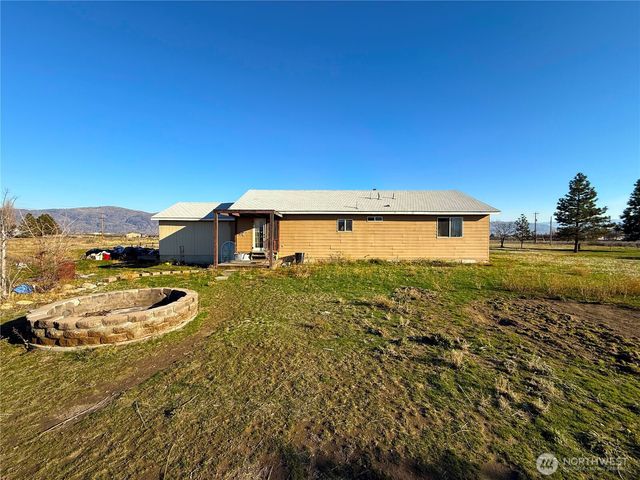 33 Greenacres Road, Riverside, WA 98849