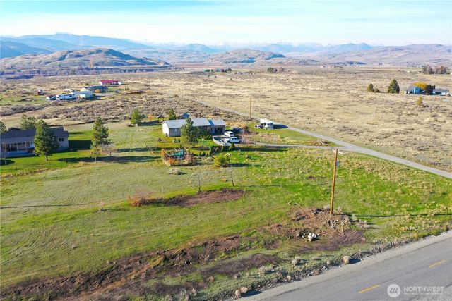 33 Greenacres Road, Riverside, WA 98849