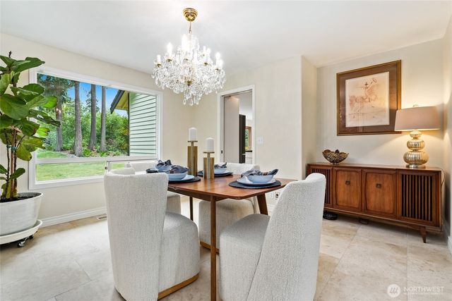 15609 92nd Court NE, Bothell, WA 98011