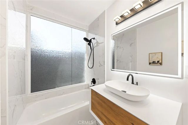 3125 Kallin Avenue, Long Beach, CA 90808