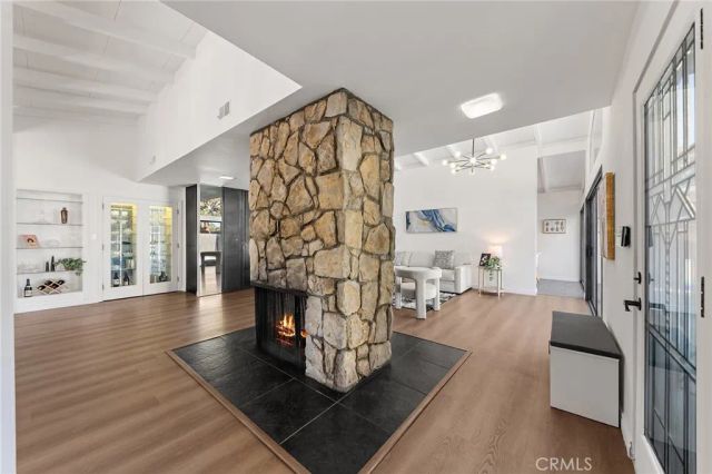 3125 Kallin Avenue, Long Beach, CA 90808