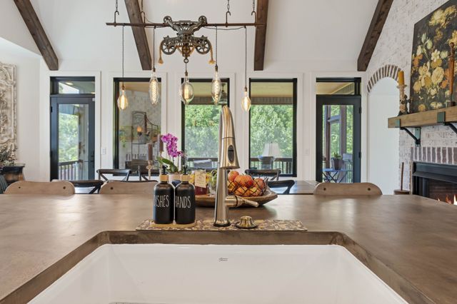 302 Cedar Hollow Ct, Lebanon, TN 37087