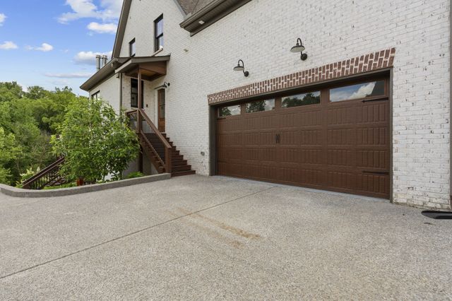 302 Cedar Hollow Ct, Lebanon, TN 37087