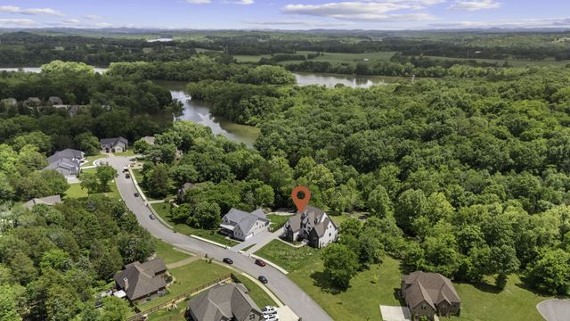 302 Cedar Hollow Ct, Lebanon, TN 37087