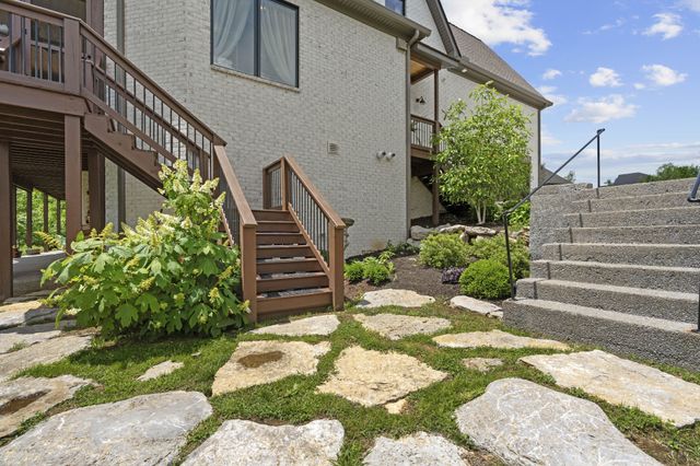 302 Cedar Hollow Ct, Lebanon, TN 37087