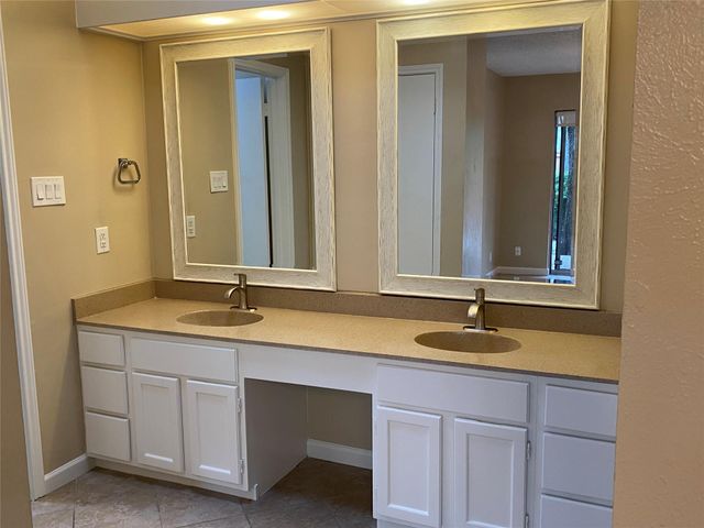 7922 N RIDGELINE, Austin, TX 78731