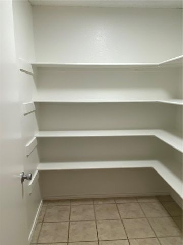 7922 N RIDGELINE, Austin, TX 78731
