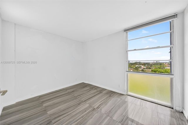 3401 N Country Club Dr 812, Aventura, FL 33180