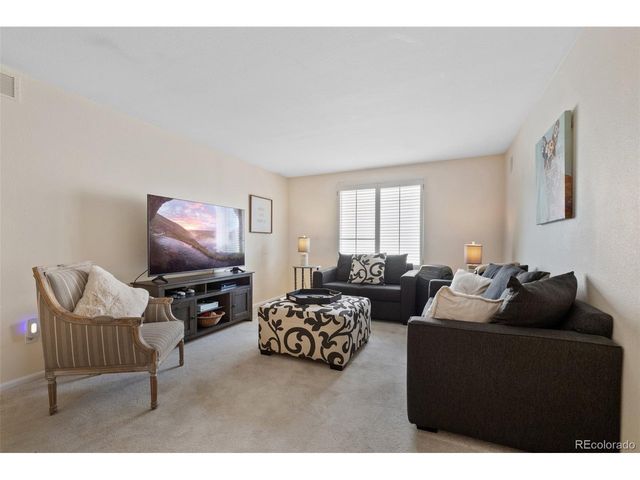 7638 S Hudson Way, Centennial, CO 80122