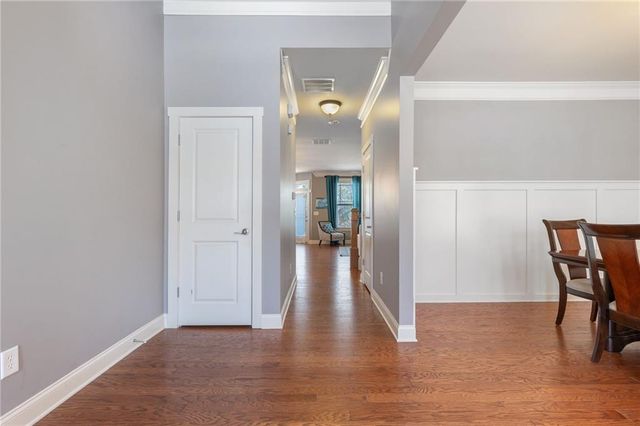 2101 Old Georgian NW Terrace, Atlanta, GA 30318