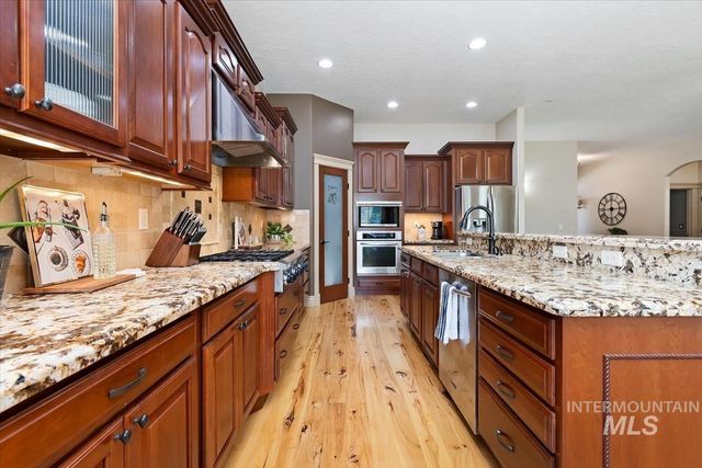 3889 S Lamone Way, Meridian, ID 83642