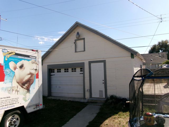2520 E Sanson Ave, Spokane, WA 99217
