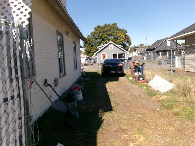 2520 E Sanson Ave, Spokane, WA 99217