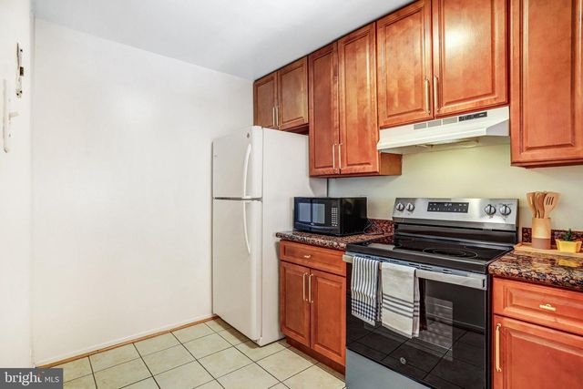 9930 BROOKRIDGE CT, Gaithersburg, MD 20886