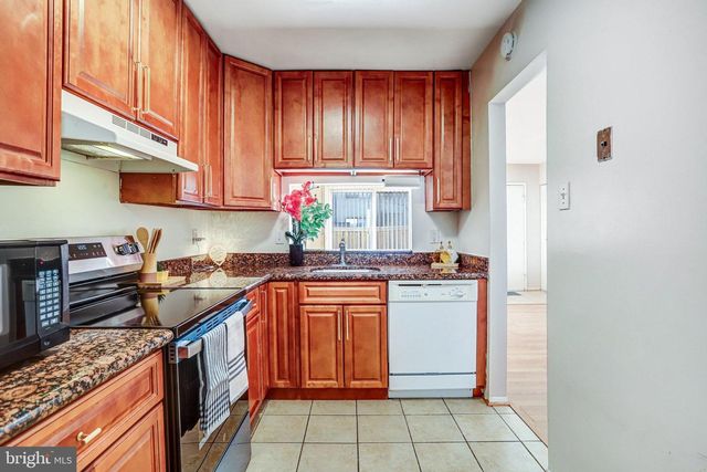 9930 BROOKRIDGE CT, Gaithersburg, MD 20886