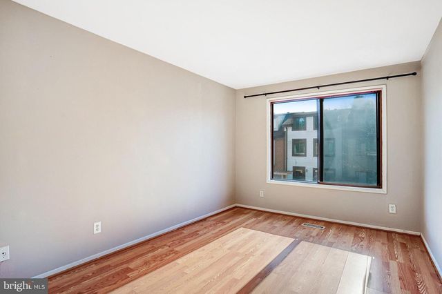 9930 BROOKRIDGE CT, Gaithersburg, MD 20886