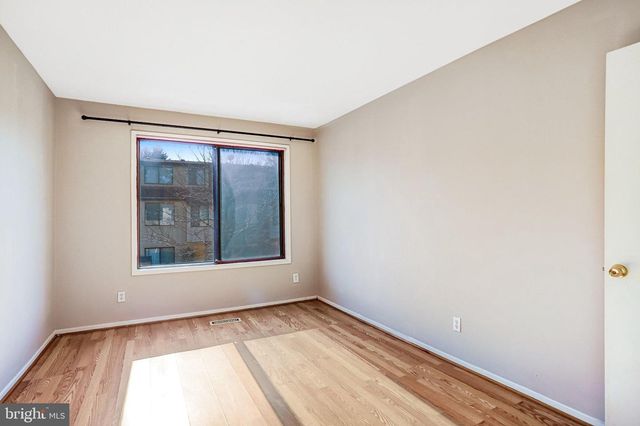 9930 BROOKRIDGE CT, Gaithersburg, MD 20886