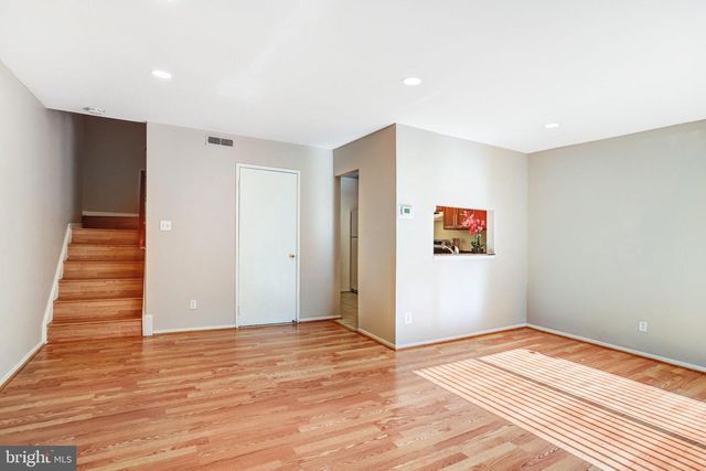 9930 BROOKRIDGE CT, Gaithersburg, MD 20886