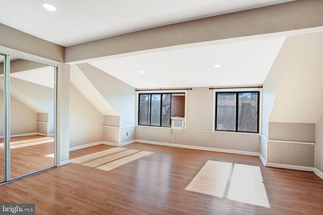 9930 BROOKRIDGE CT, Gaithersburg, MD 20886