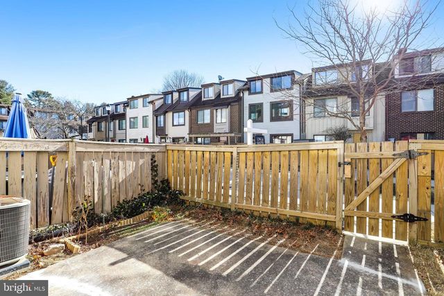 9930 BROOKRIDGE CT, Gaithersburg, MD 20886