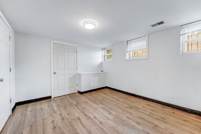 1166 W Cullerton Street, Chicago, IL 60608