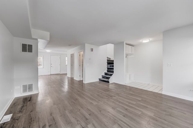 1166 W Cullerton Street, Chicago, IL 60608