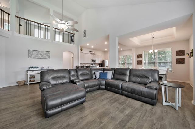 16102 Hidalgo Street, Conroe, TX 77303