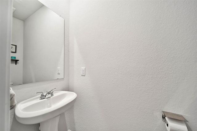 16102 Hidalgo Street, Conroe, TX 77303