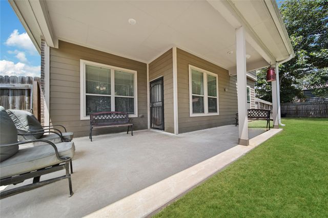 16102 Hidalgo Street, Conroe, TX 77303
