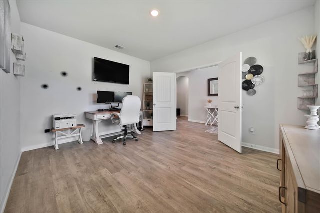 16102 Hidalgo Street, Conroe, TX 77303